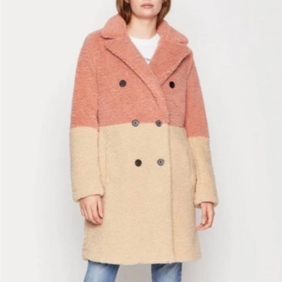 BCBG COAT - Picture 5 of 9